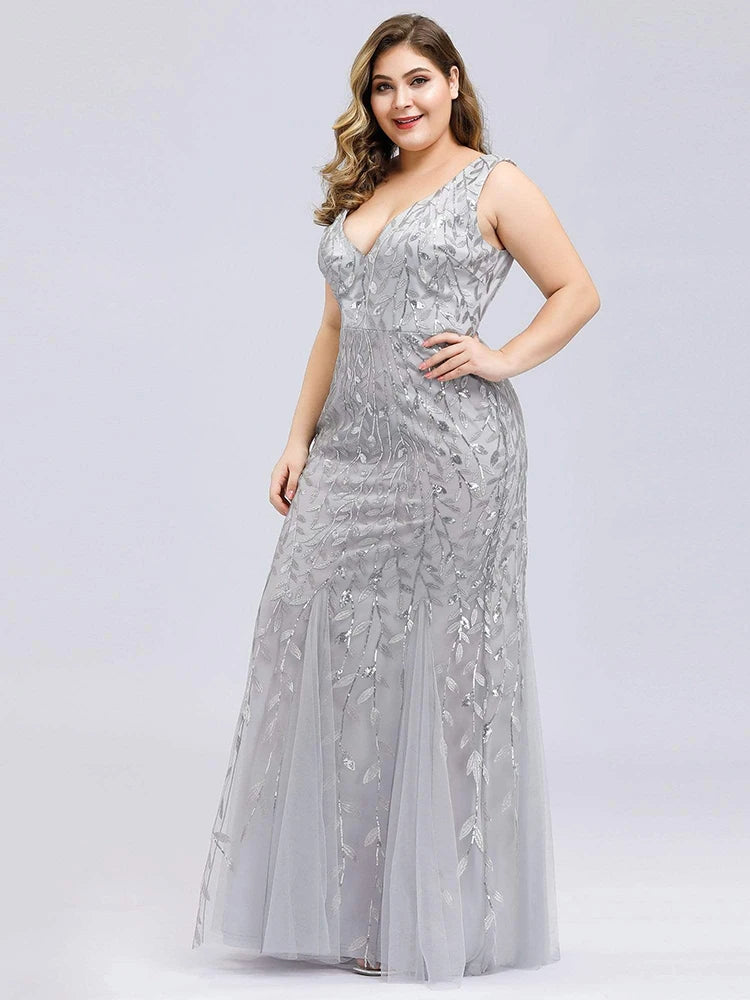 Plus Size Sleeveless V Neck Mermaid Cocktail Dress.