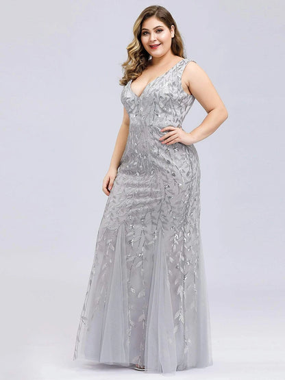 Plus Size Sleeveless V Neck Mermaid Cocktail Dress.