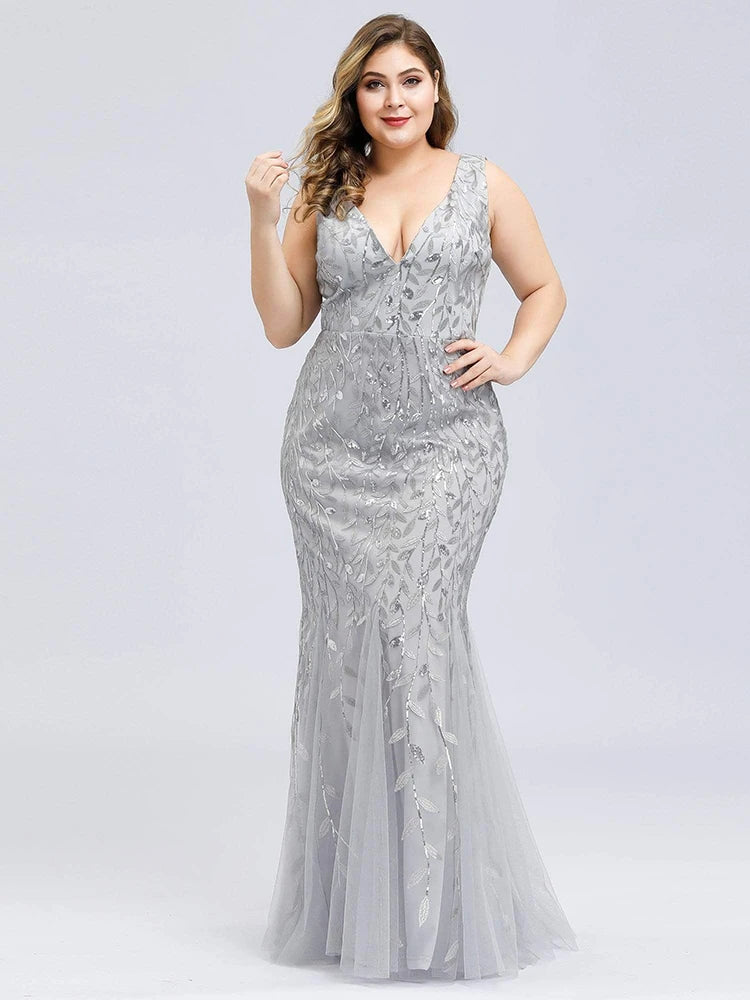 Plus Size Sleeveless V Neck Mermaid Cocktail Dress.