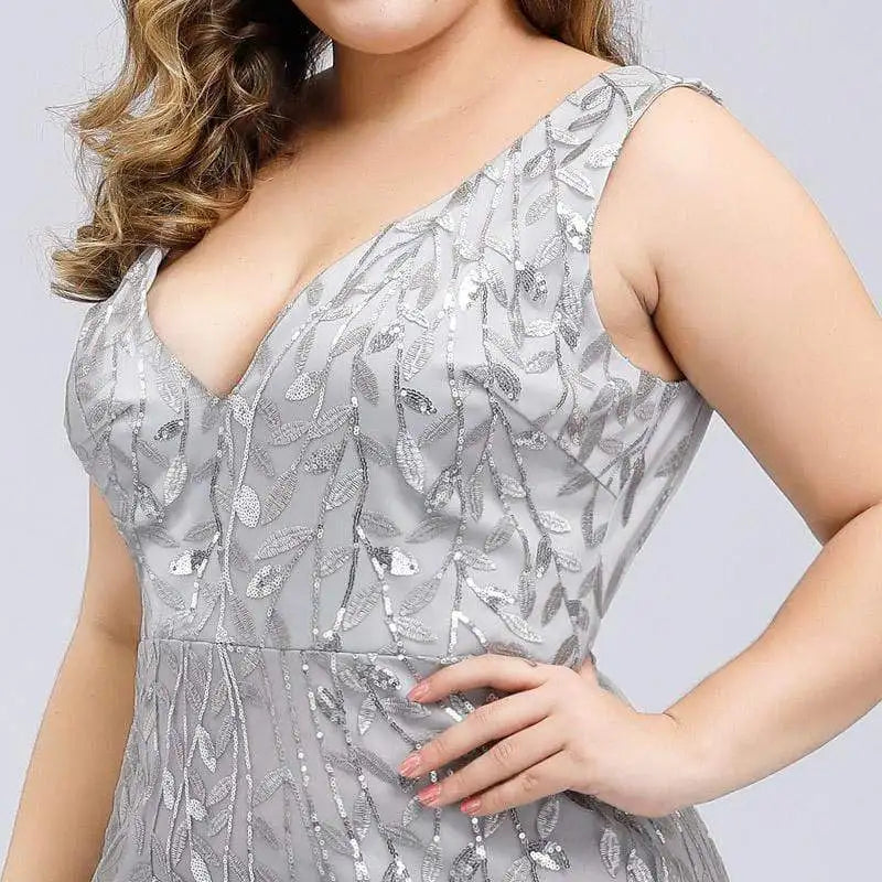 Plus Size Sleeveless V Neck Mermaid Cocktail Dress.