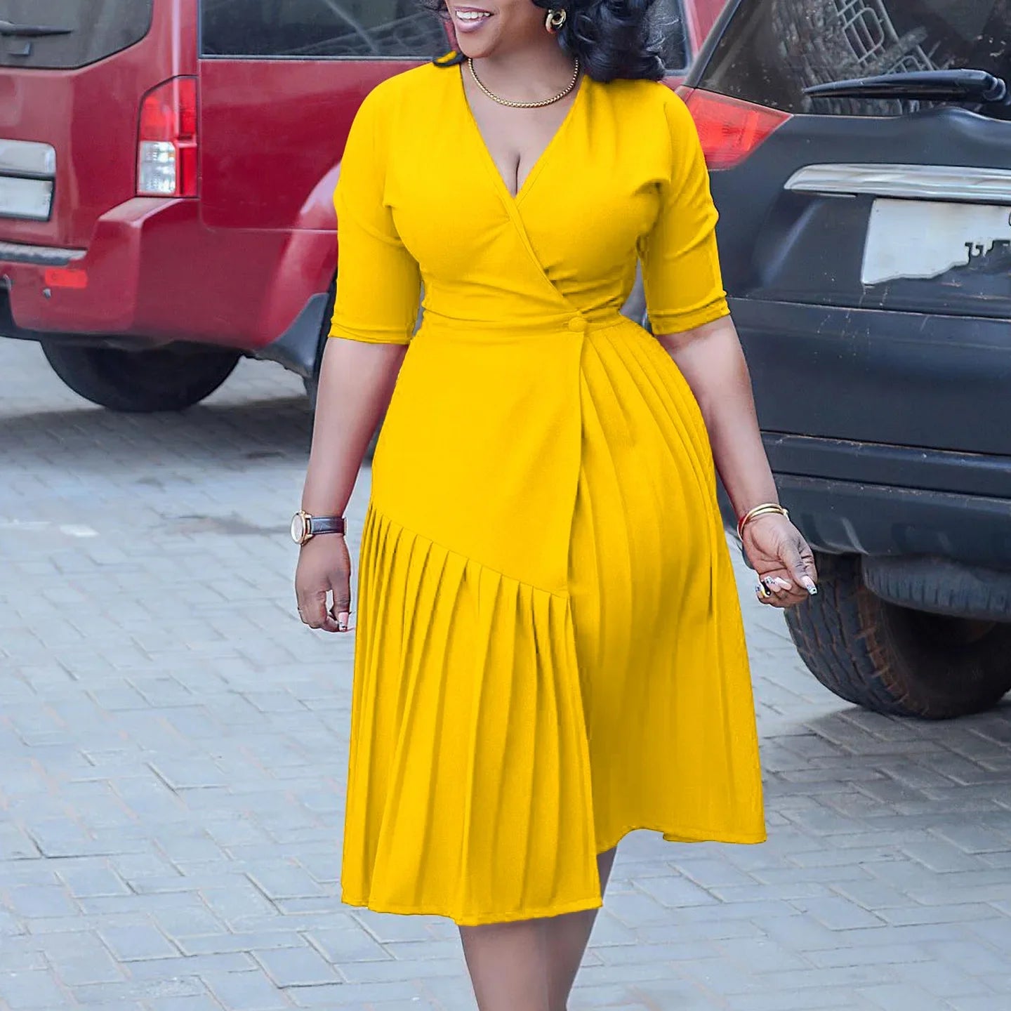 Pleated V Neck Short Sleeve Midi Dress.